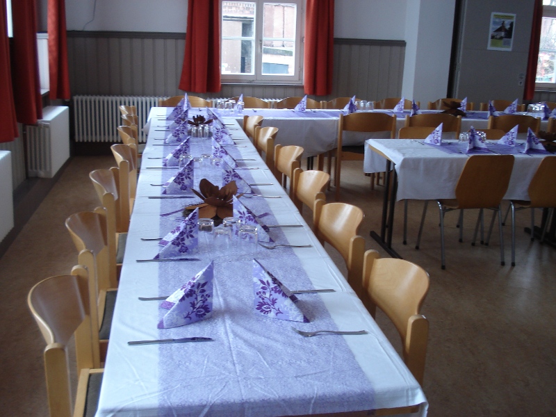 Rathaus innen festlich geschmückt